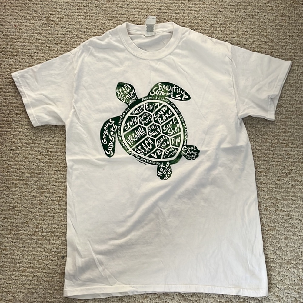 Gildan cotton t-shirt Virginia Beach M